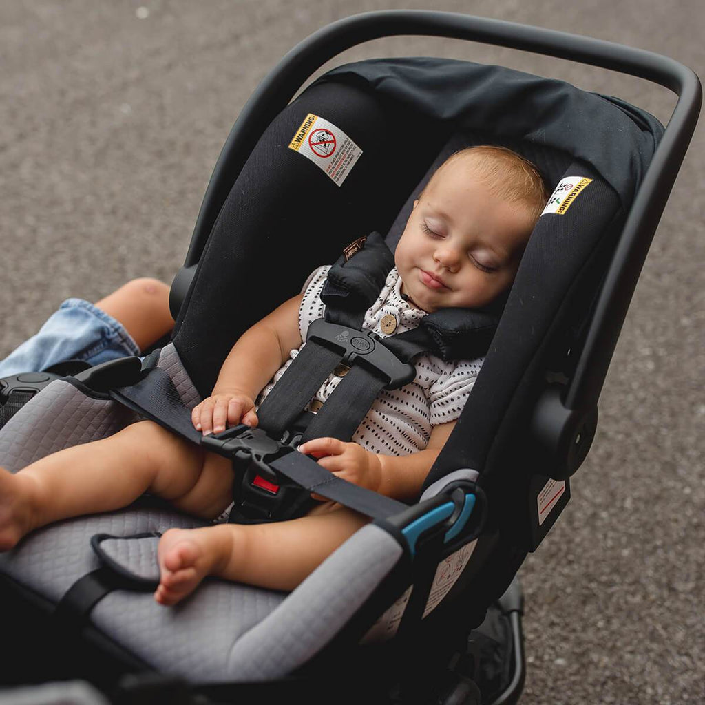 Adaptateur de siège auto universel pour bébé 