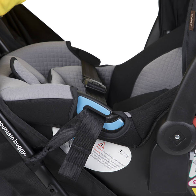 Mountain Buggy nano duo car seat adaptor close up view in colour black_default